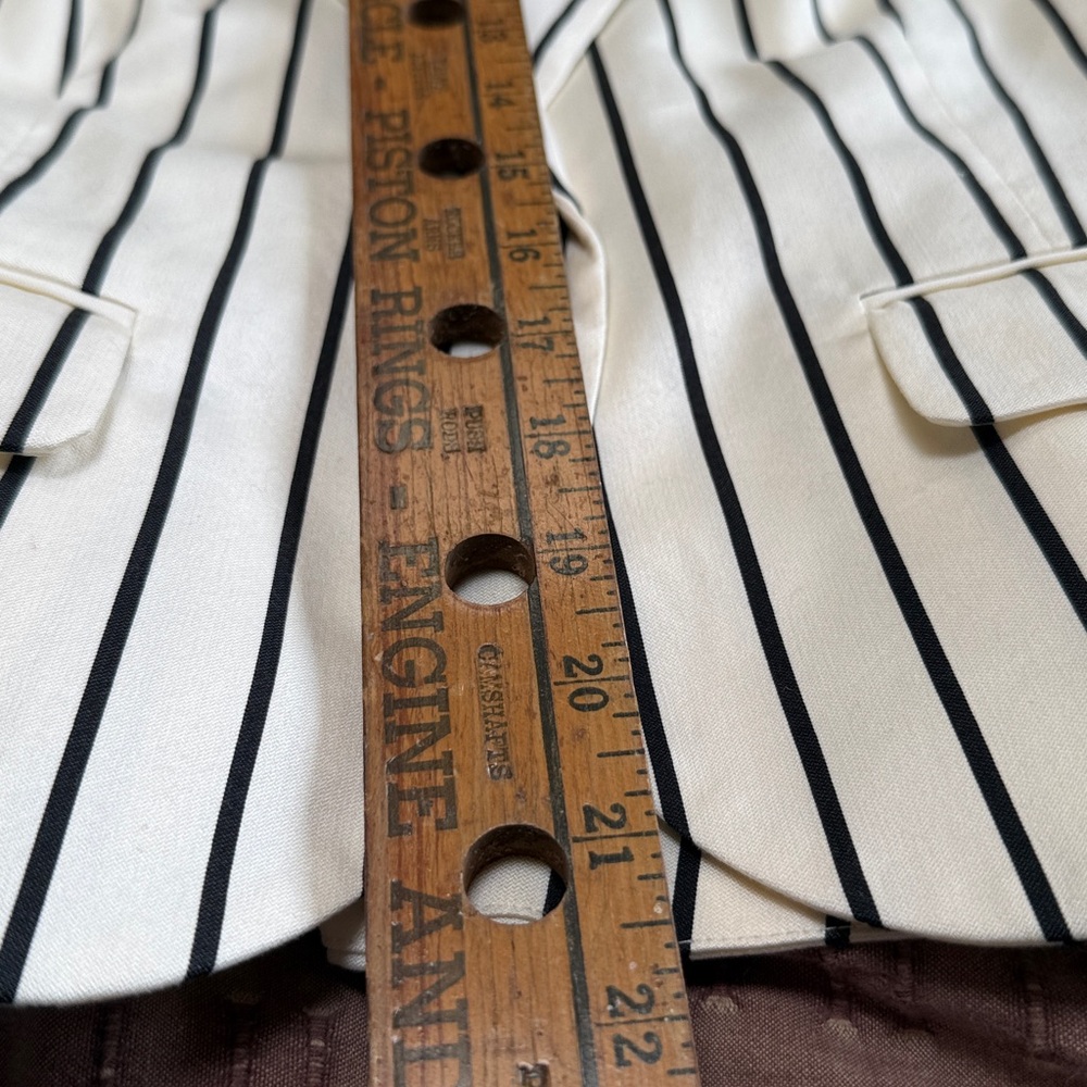 Lauren Ralph Lauren Ivory Pinstripe Blazer size 10 - Picture 11 of 12